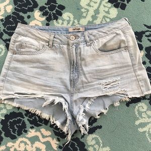 Refuge Cut Off Shorts